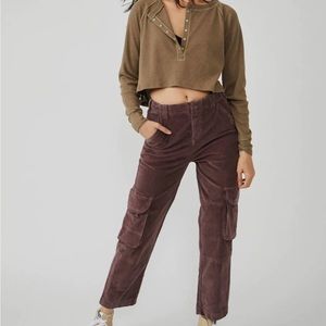 FREE PEOPLE  Hard Crushin Plush Cargo Pants In Chocolate Merlot sz 8